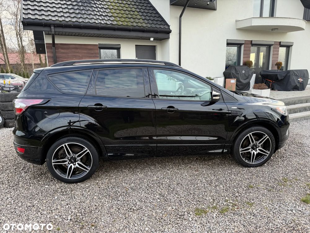 Ford Kuga 2.0 TDCi 2x4 ST-Line - 17