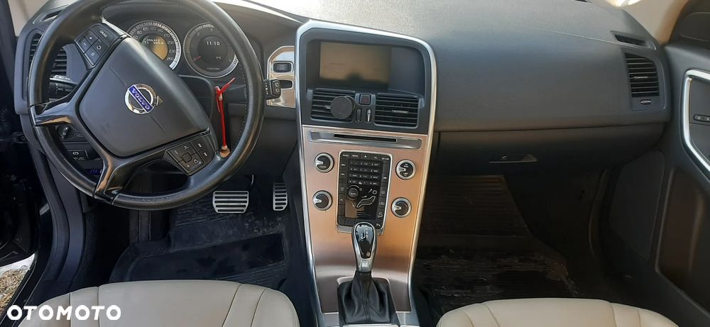 Volvo XC 60 D5 AWD Momentum - 15