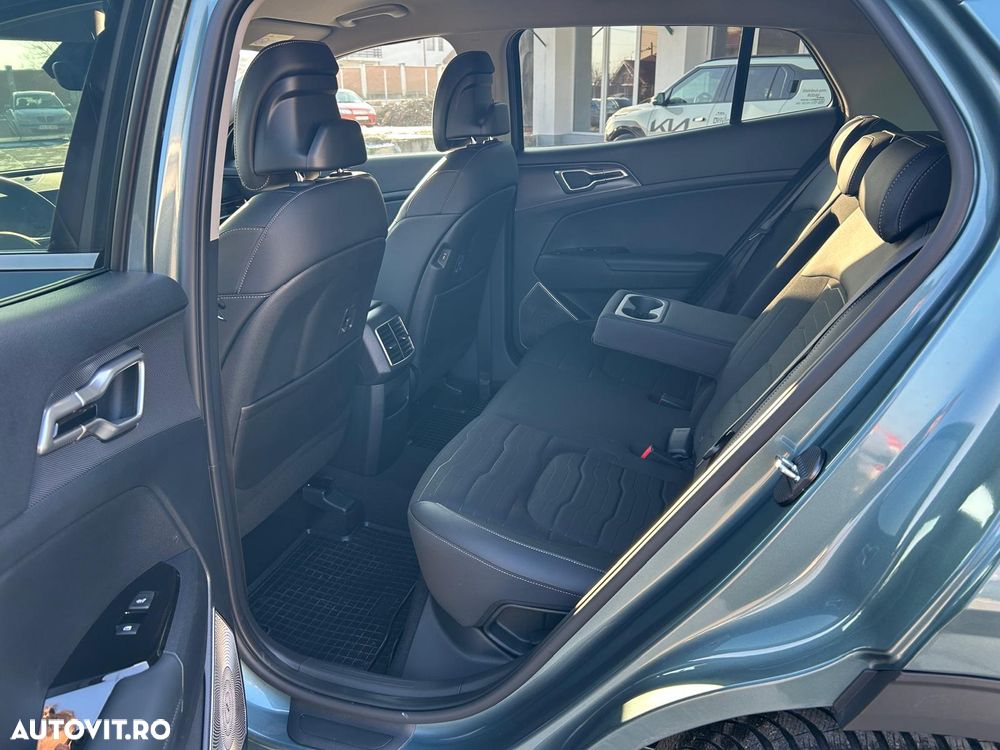 Kia Sportage 1.6 T-GDI 7DCT HP 4x4 MHEV Style - 11