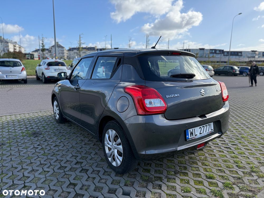 Suzuki Swift 1.2 Premium - 2