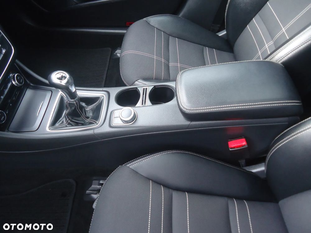 Mercedes-Benz Klasa A 200 AMG Line - 27