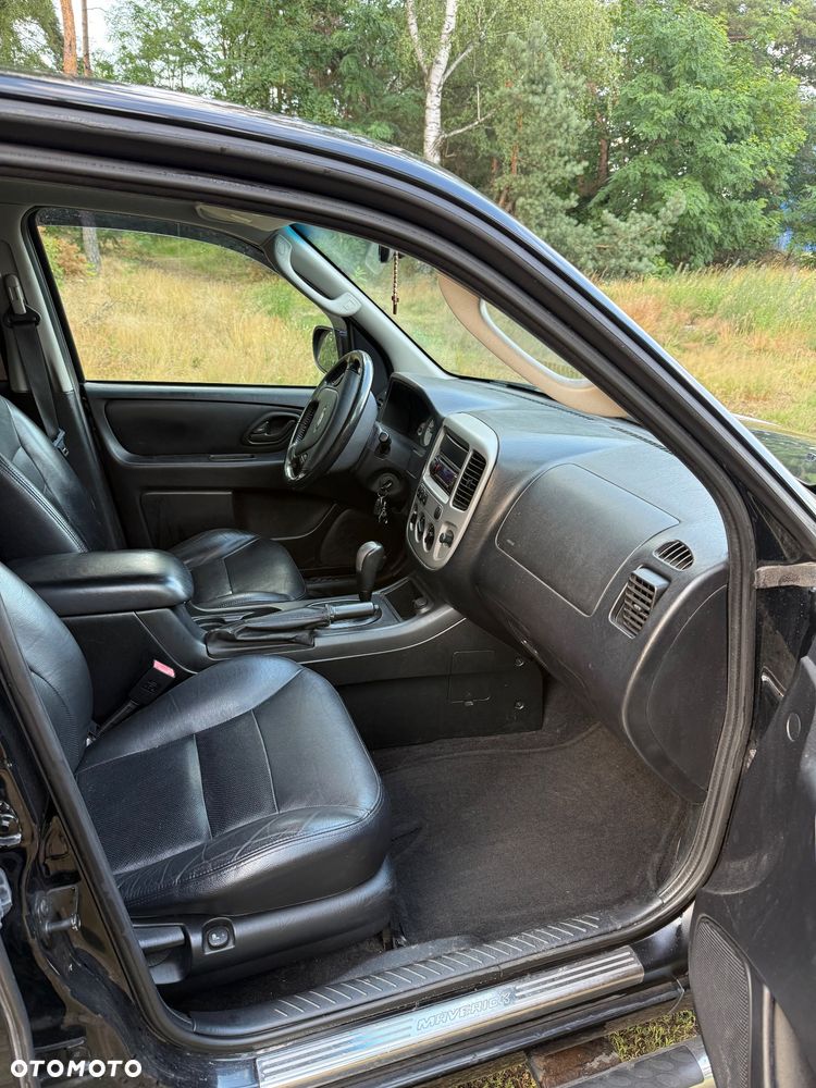 Ford Maverick 3.0 V6 Limited - 14