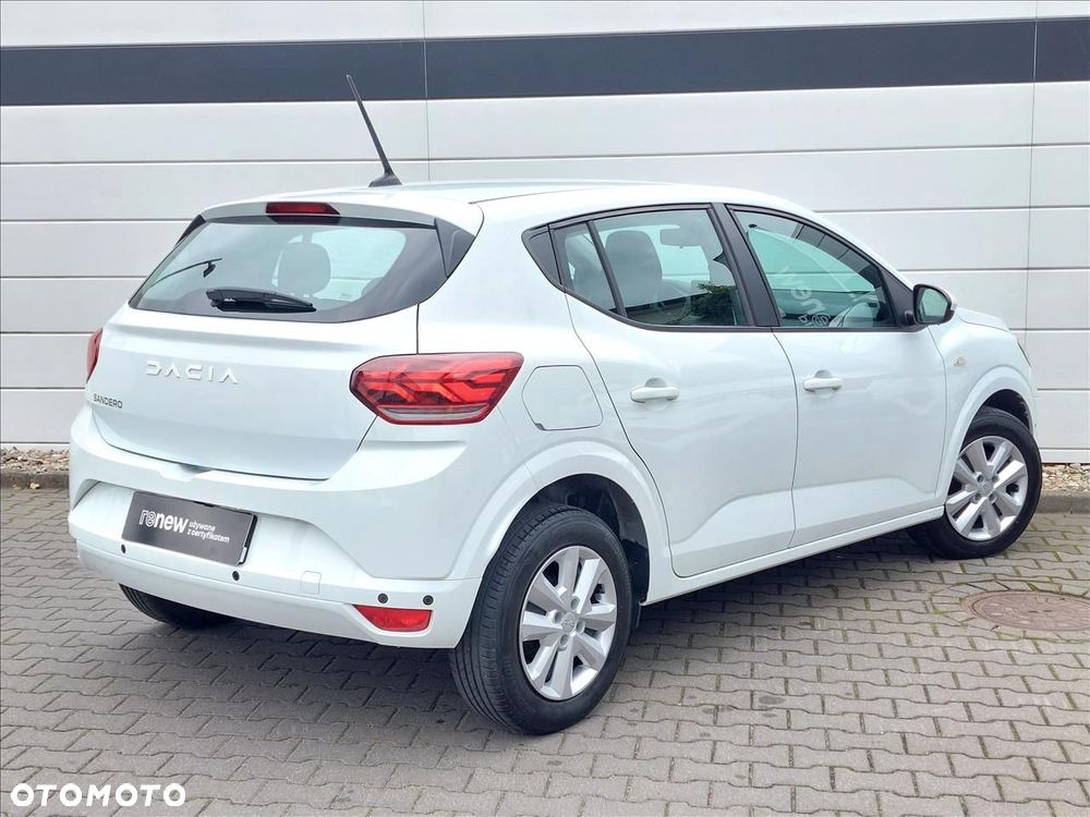 Dacia Sandero - 4