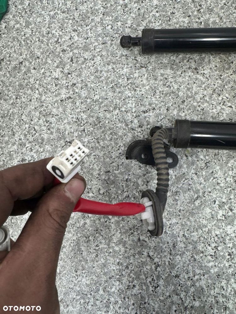 siłownik klapy bagażnika lewy prawy komplet mazda cx-5 cx5 ii 2017-2021 - 9