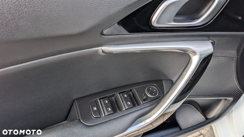 Kia Ceed 1.4 T-GDI OPF Platinum Edition - 11