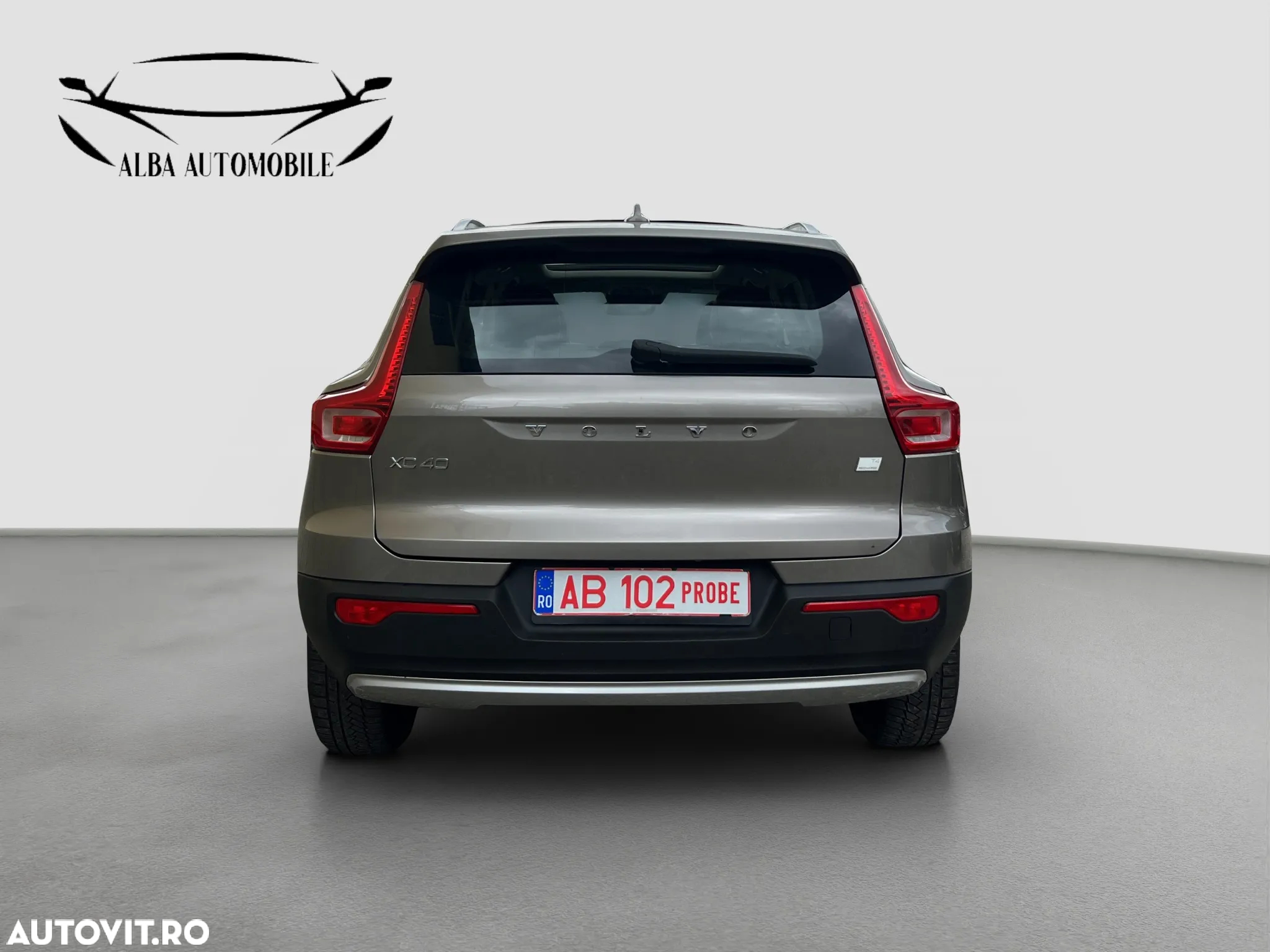 Volvo XC 40 Recharge T4 Twin Engine AT7 Inscription Expression - 7