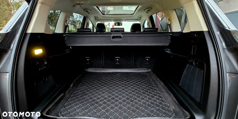 Ford S-Max - 22