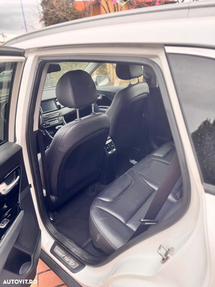 Kia Niro 1.6 GDI HEV 2WD OPF Aut. Edition 7 - 13