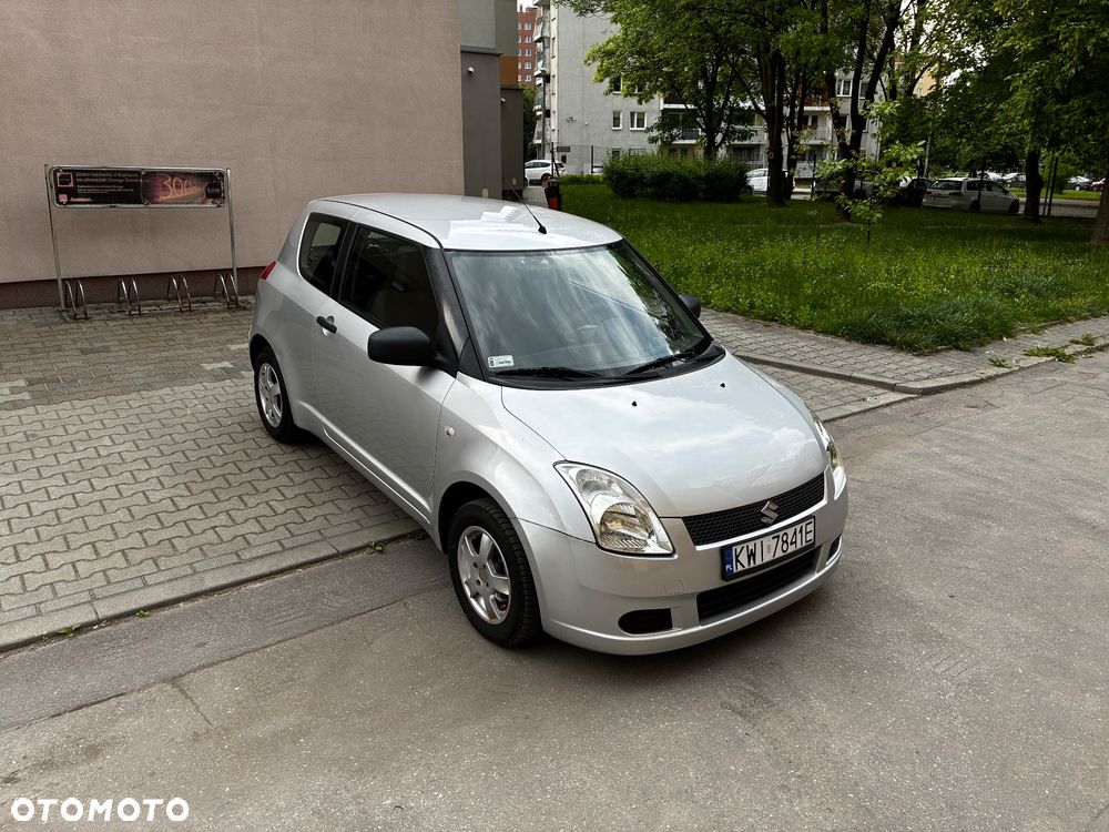 Suzuki Swift 1.3 Sakura - 6