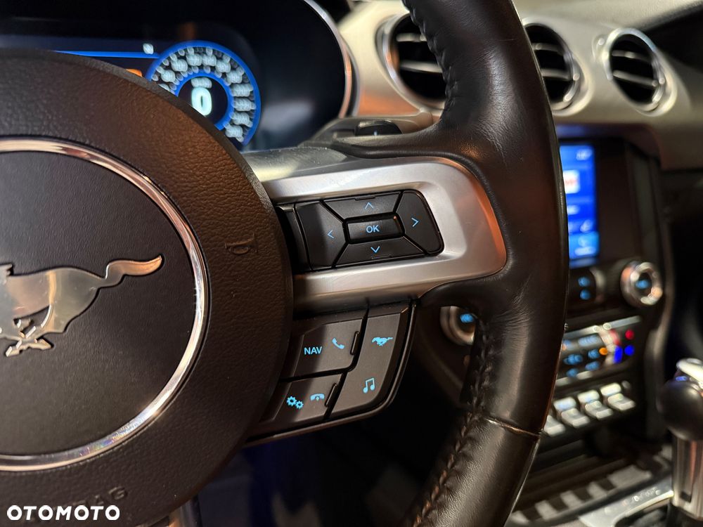 Ford Mustang 5.0 V8 GT - 16