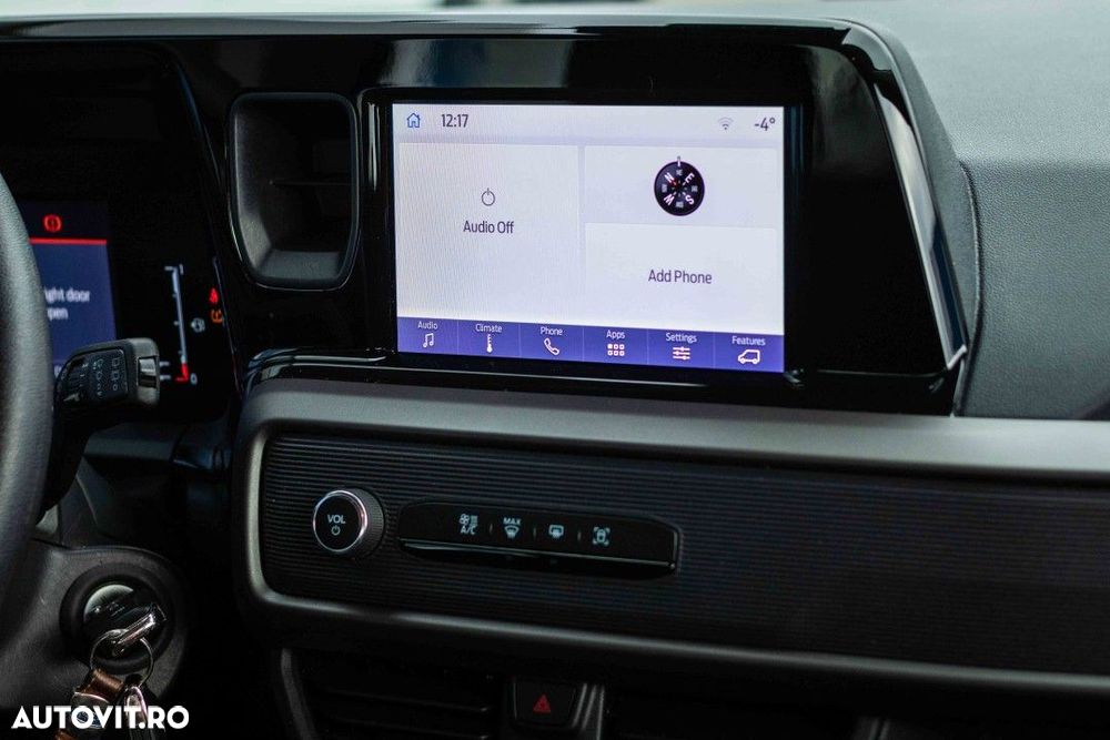 Ford Tourneo Courier 1.0 EcoBoost Trend - 28