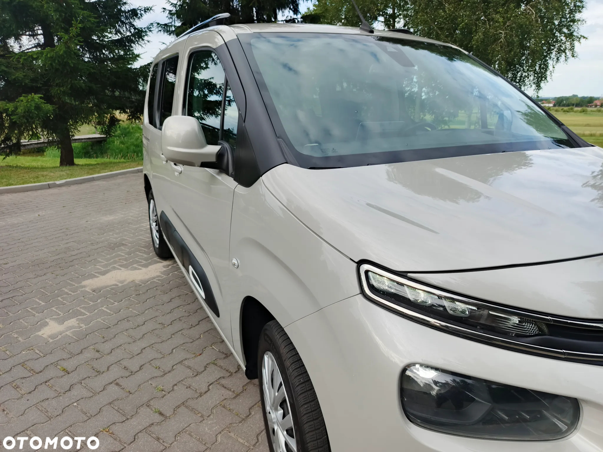 Citroën Berlingo M BlueHDi 130 SHINE - 10