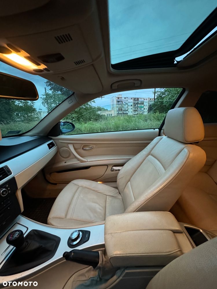BMW Seria 3 320d - 10