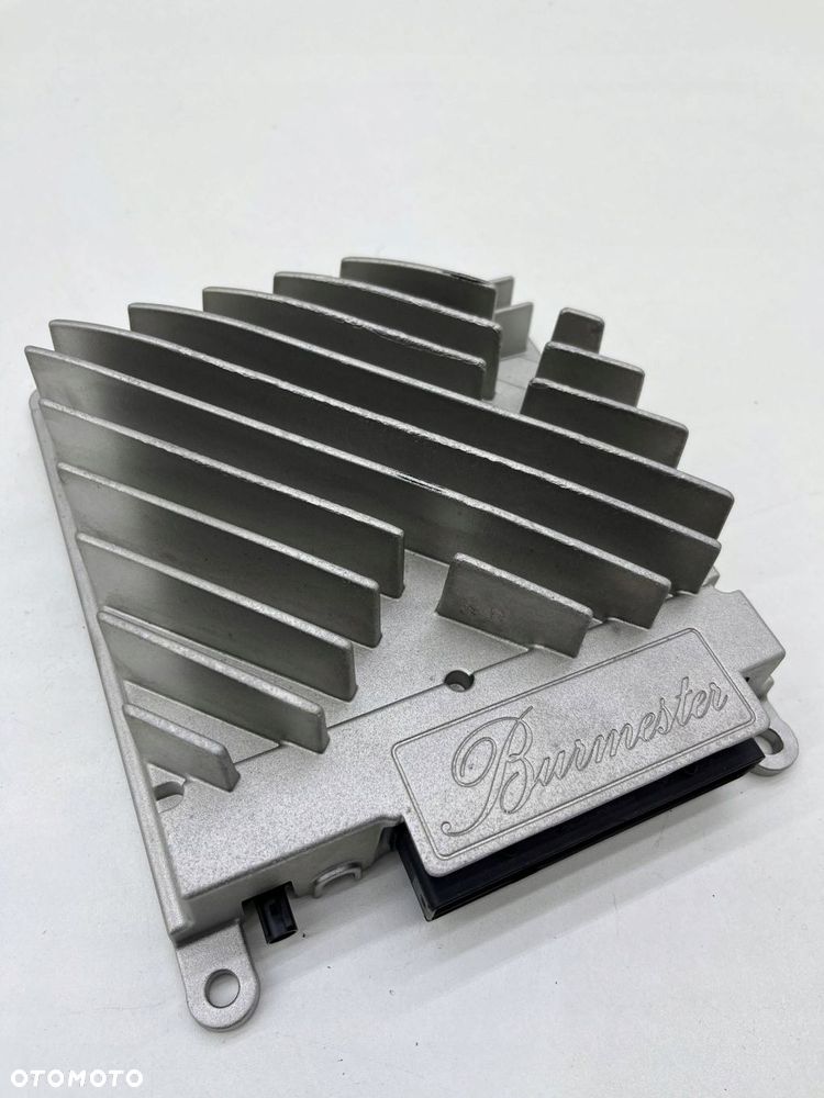 MERCEDES W118 CLA WZMACNIACZ RADIA BURMASTER A1779000007 - 1