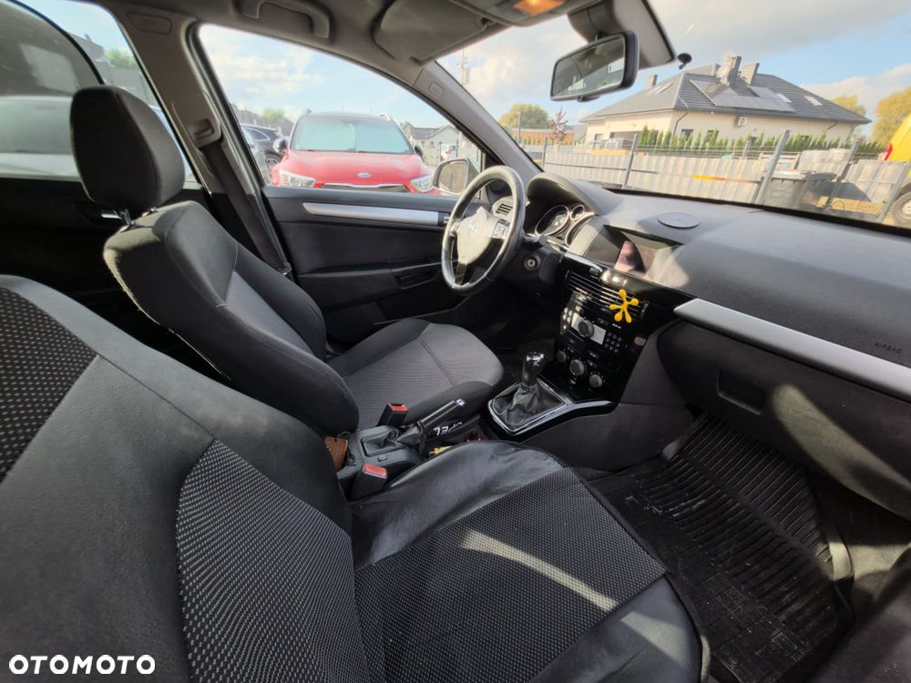 Opel Astra 1.9 CDTI 111 - 18