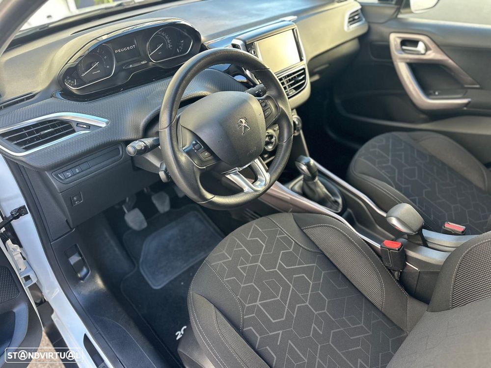 Peugeot 2008 - 16