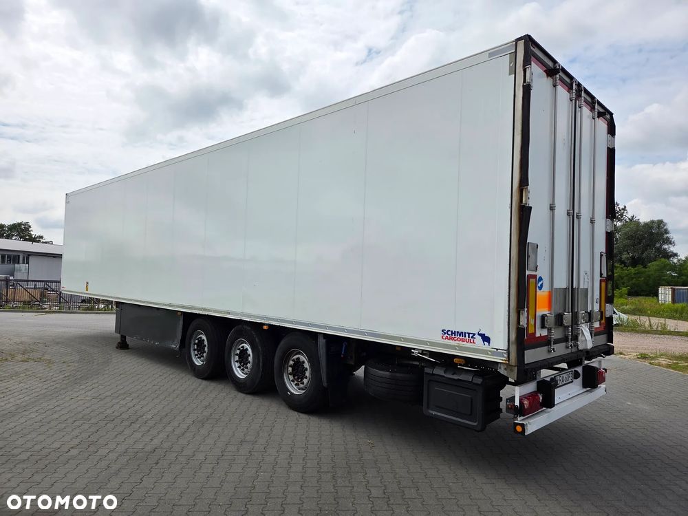 Schmitz Cargobull SKO 24 - 3