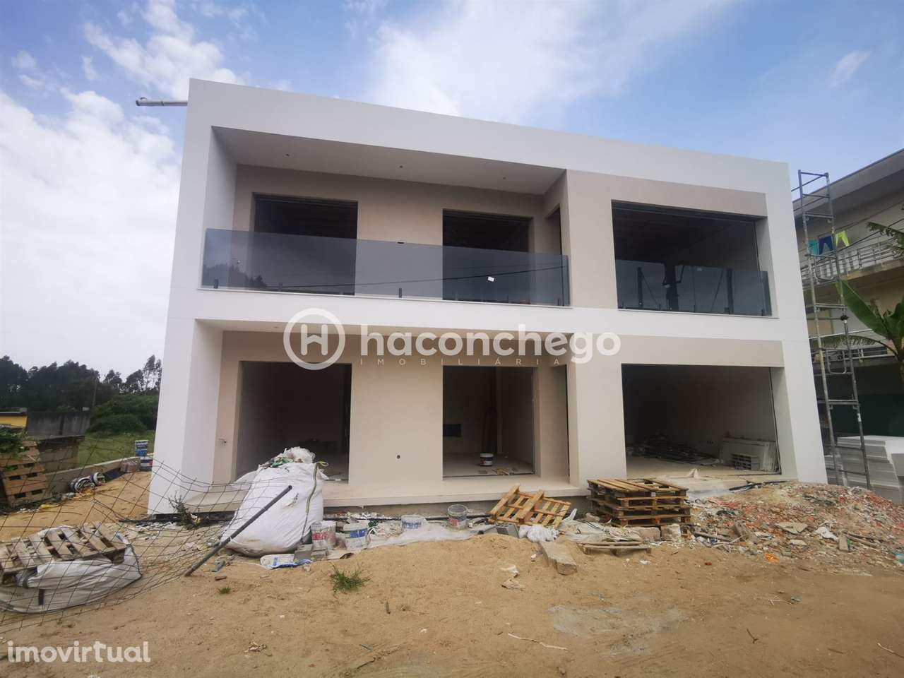 Apartamento T2 com logradouro e garagem Galegos Santa Maria Barcelos - Grande imagem: 2/28