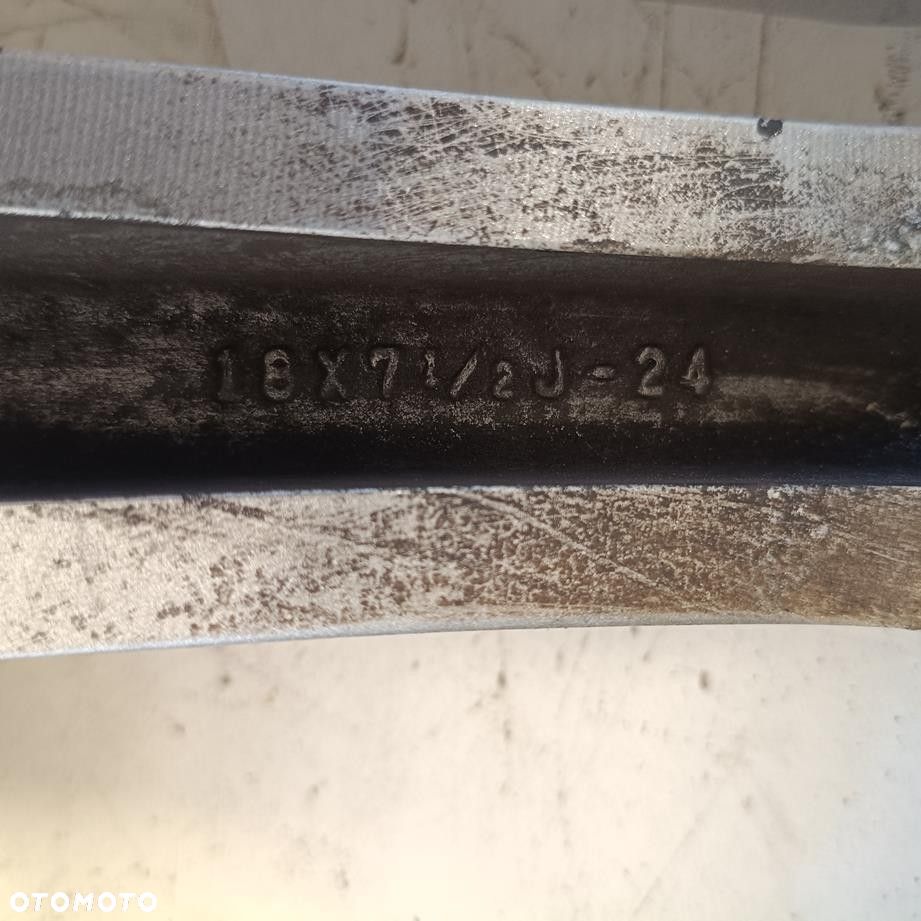 Alufelga 5x114,3 18 Chrysler 300C 0UQ72TRMAA (F9431) - 3