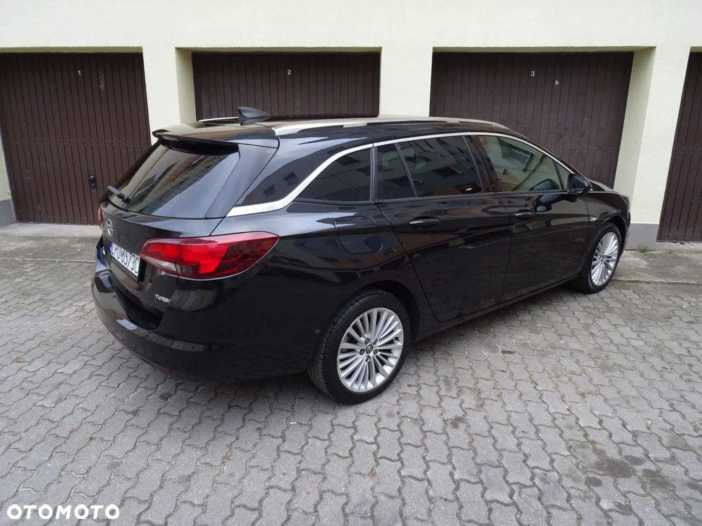 Opel Astra 1.4 Turbo Innovation - 23