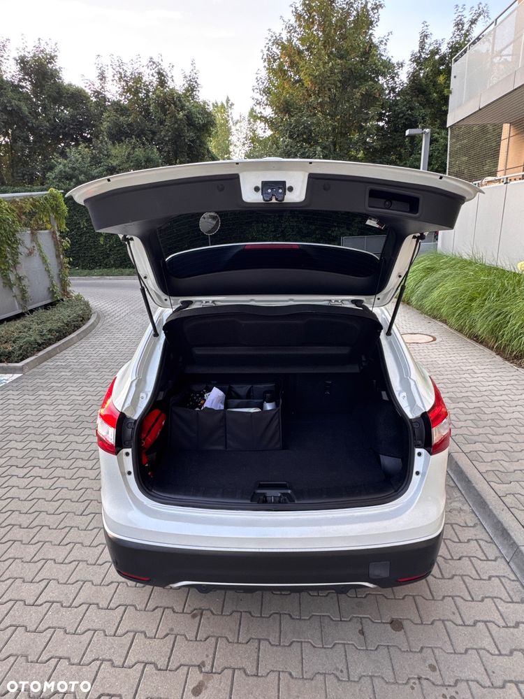 Nissan Qashqai 1.2 DIG-T N-Connecta Xtronic EU6 - 8
