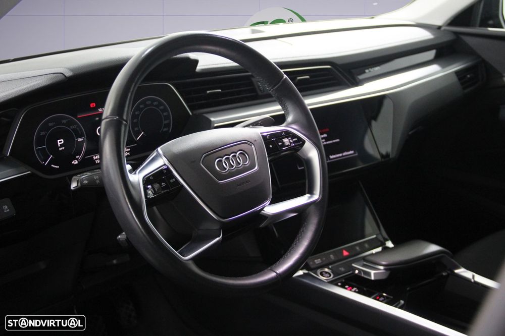 Audi Q8 e-Tron Sportback 55 quattro Advanced - 6