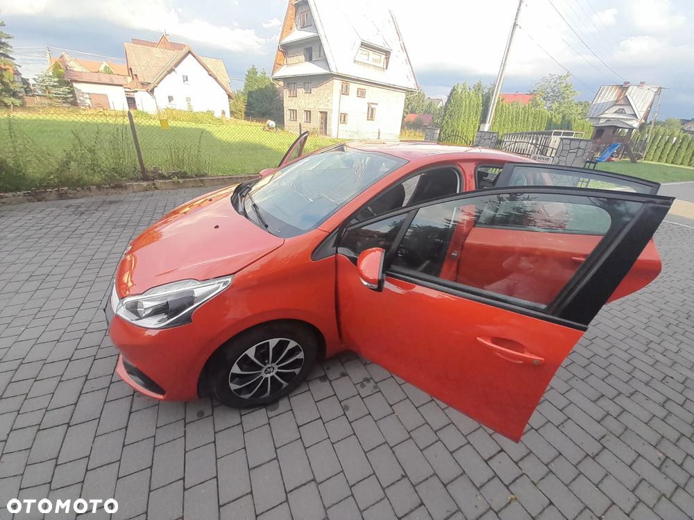 Peugeot 208 PureTech 82 Start & Stop Style - 14