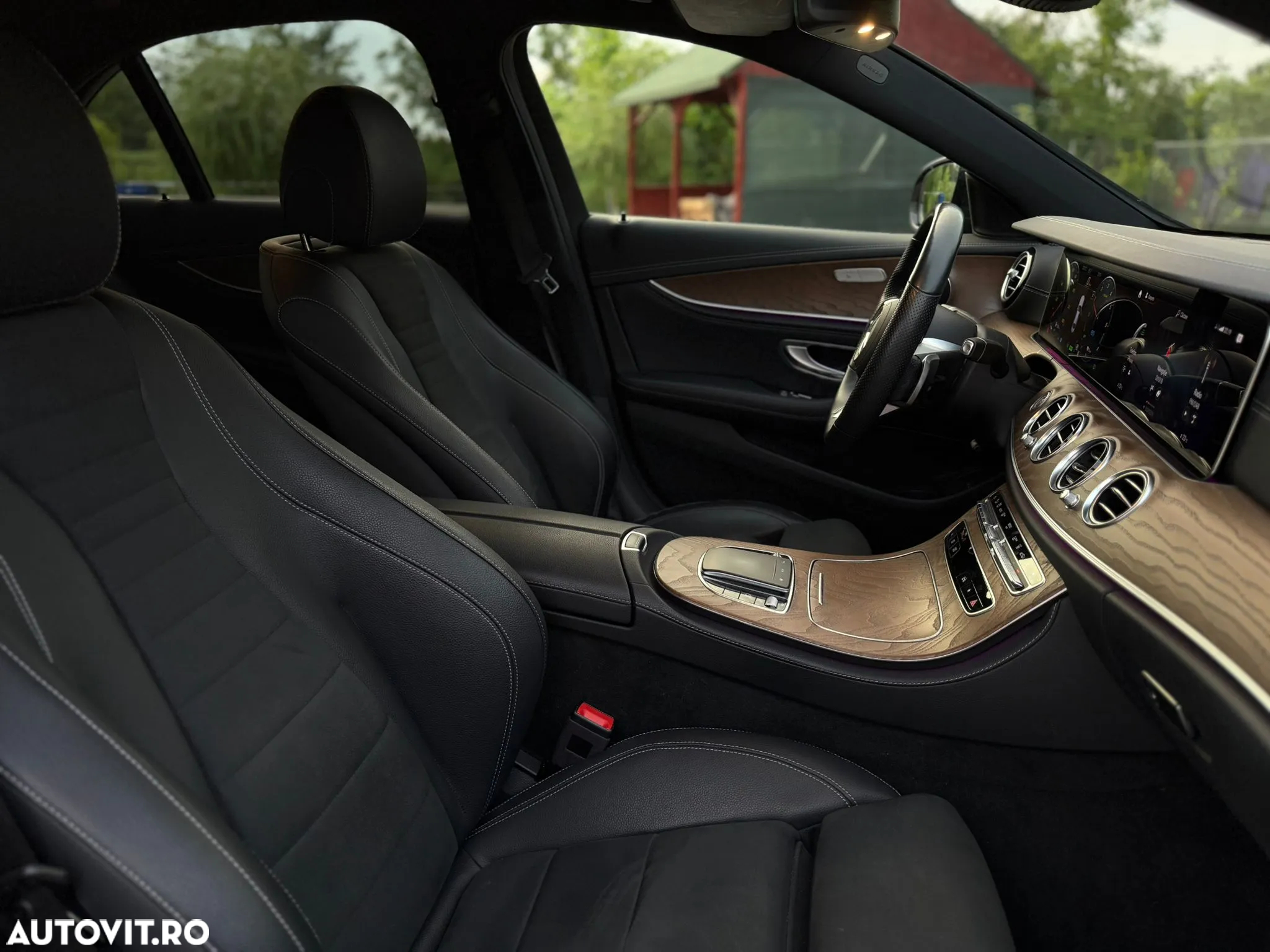 Mercedes-Benz E - 23
