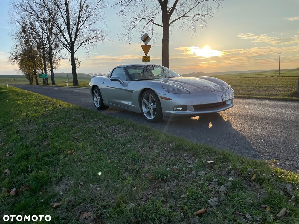Chevrolet Corvette - 10