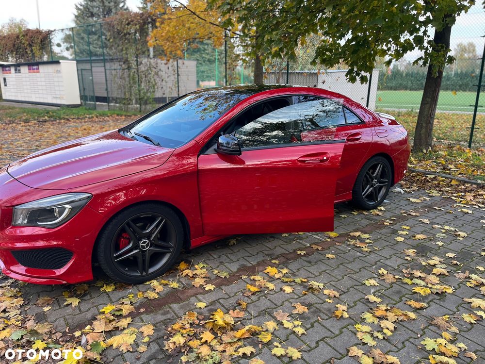 Mercedes-Benz CLA 200 7G-DCT AMG Line - 4