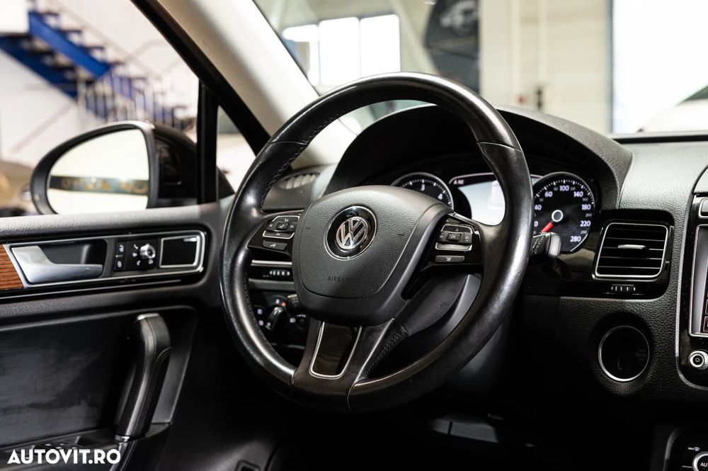 Volkswagen Touareg 3.0 V6 TDI SCR Blue Motion DPF Automatik Executive Edition - 14