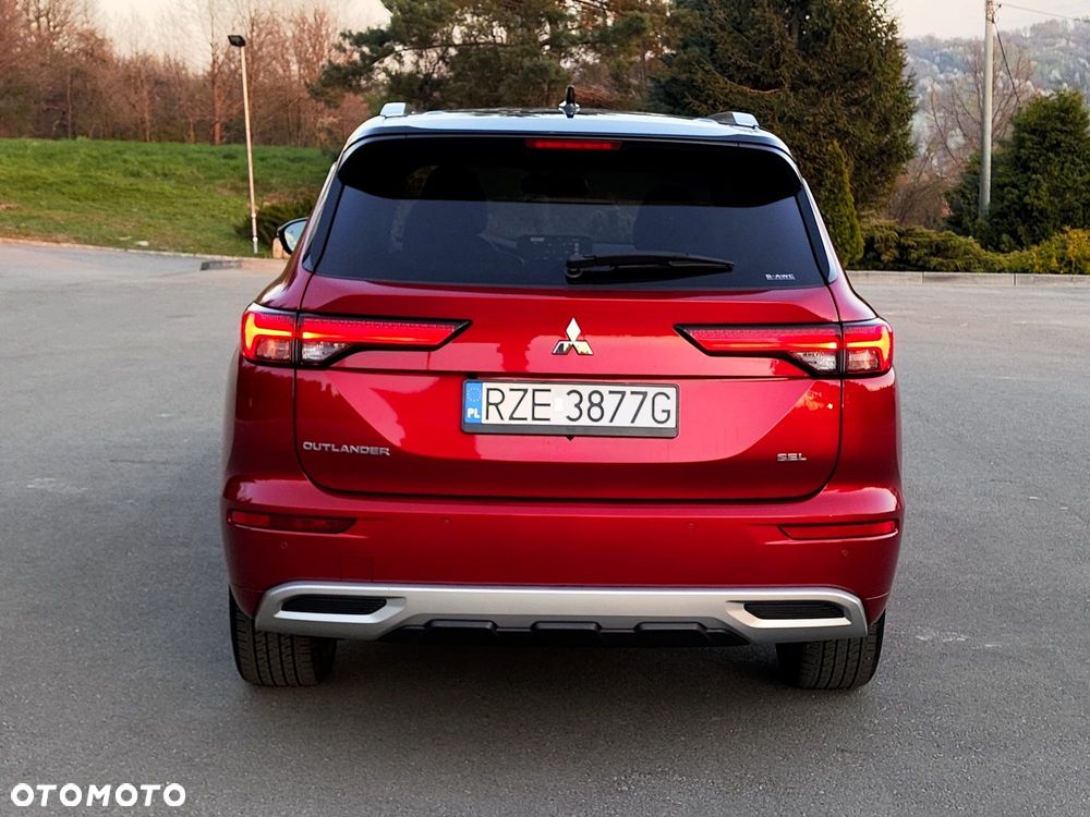Mitsubishi Outlander - 5