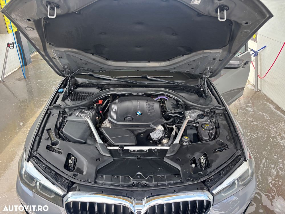 BMW Seria 5 520d Aut. Sport Line - 19