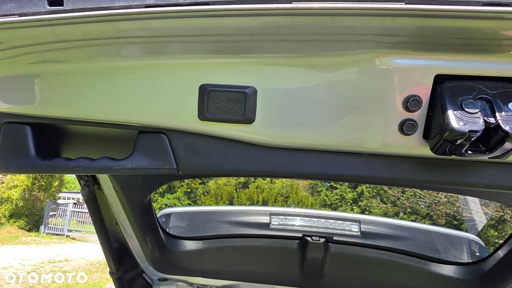 Toyota RAV4 2.5 Hybrid Executive 4x4 - 28
