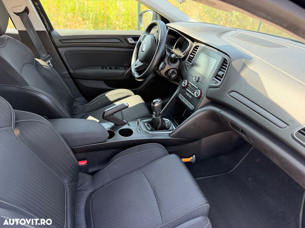 Renault Megane - 12