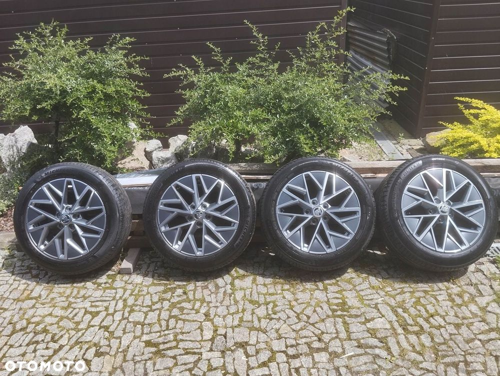 KOŁA LETNIE SKODA OCTAVIA IV 5X112 17 205 55 5E3 601 025 MICHELIN - 4