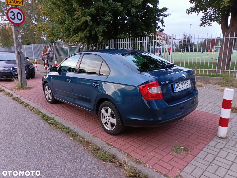 Skoda RAPID 1.6 TDI Elegance - 4
