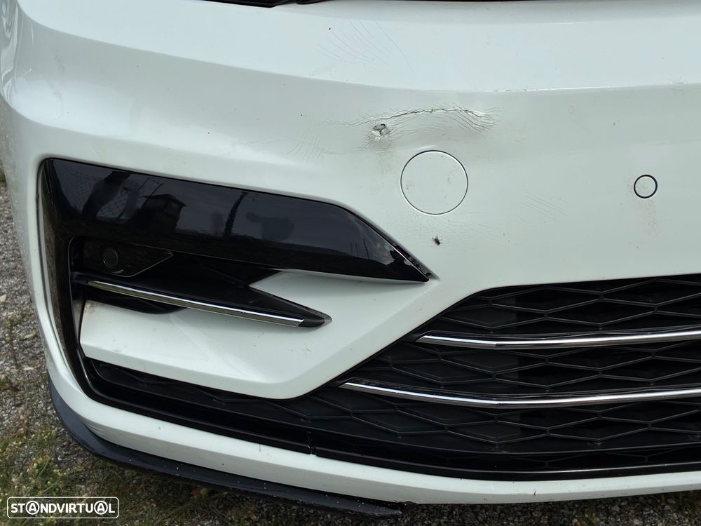 VW Touran 1.6 TDI R-Line - 24