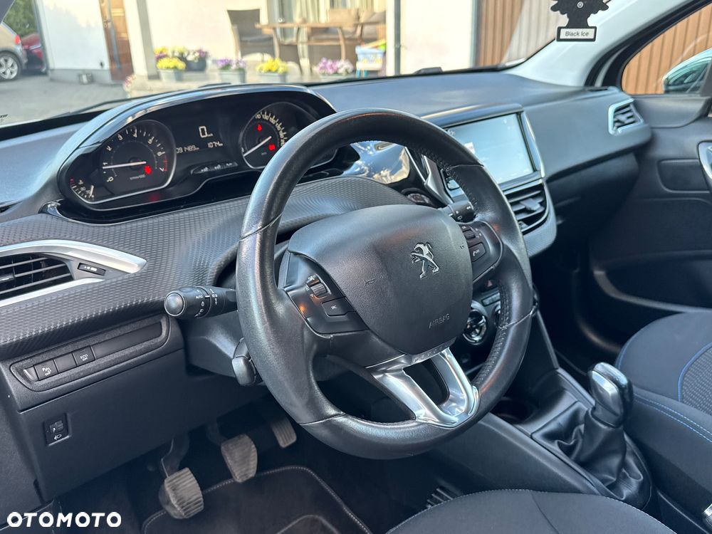 Peugeot 208 PureTech 82 Stop & Start Signature - 33