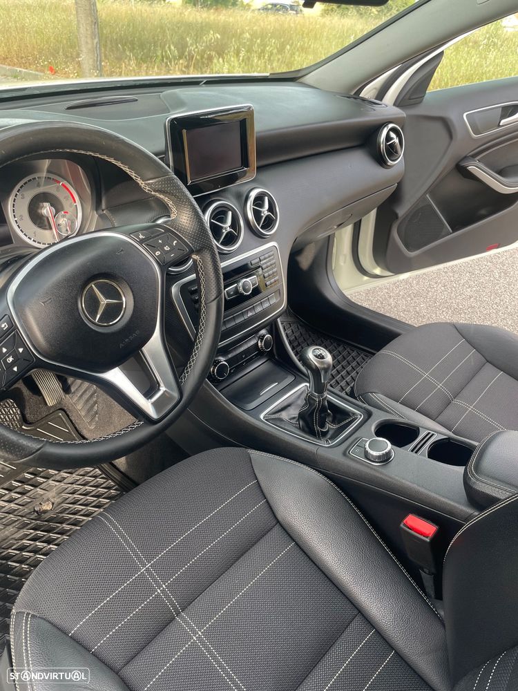 Mercedes-Benz A 180 CDI BlueEFFICIENCY - 11