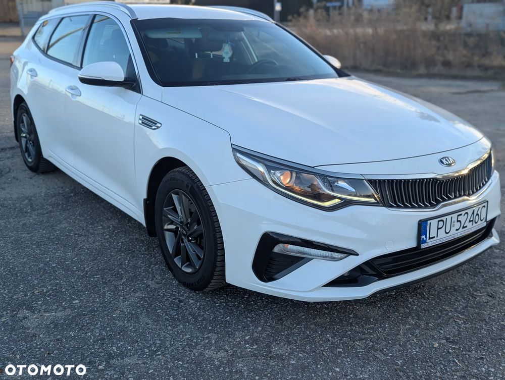 Kia Optima - 12