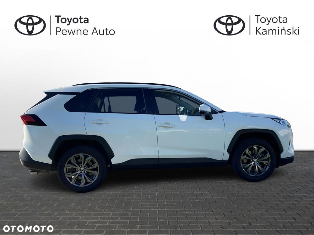 Toyota RAV4 - 6