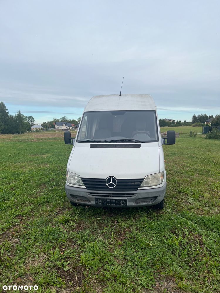 Mercedes-Benz Sprinter - 6