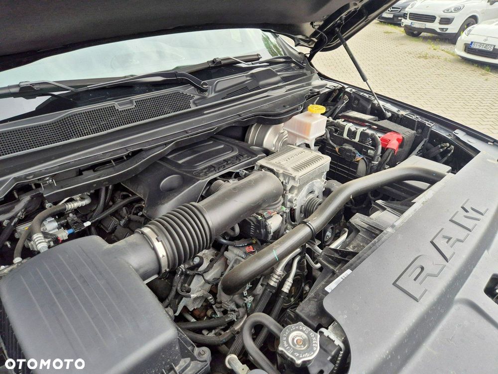 RAM 1500 Crew Cab Sport - 39