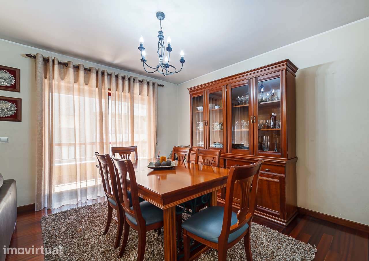 Apartamento T3 Venda em Oliveira de Azeméis, Santiago de Riba-Ul, Ul, - Grande imagem: 3/58
