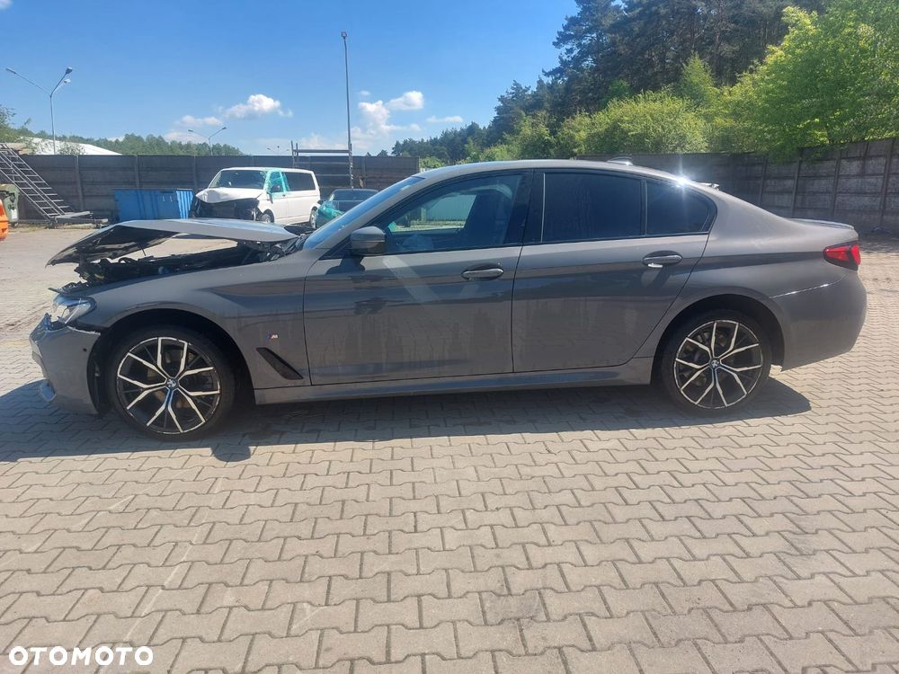 BMW Seria 5 520d xDrive MHEV M Sport sport - 8