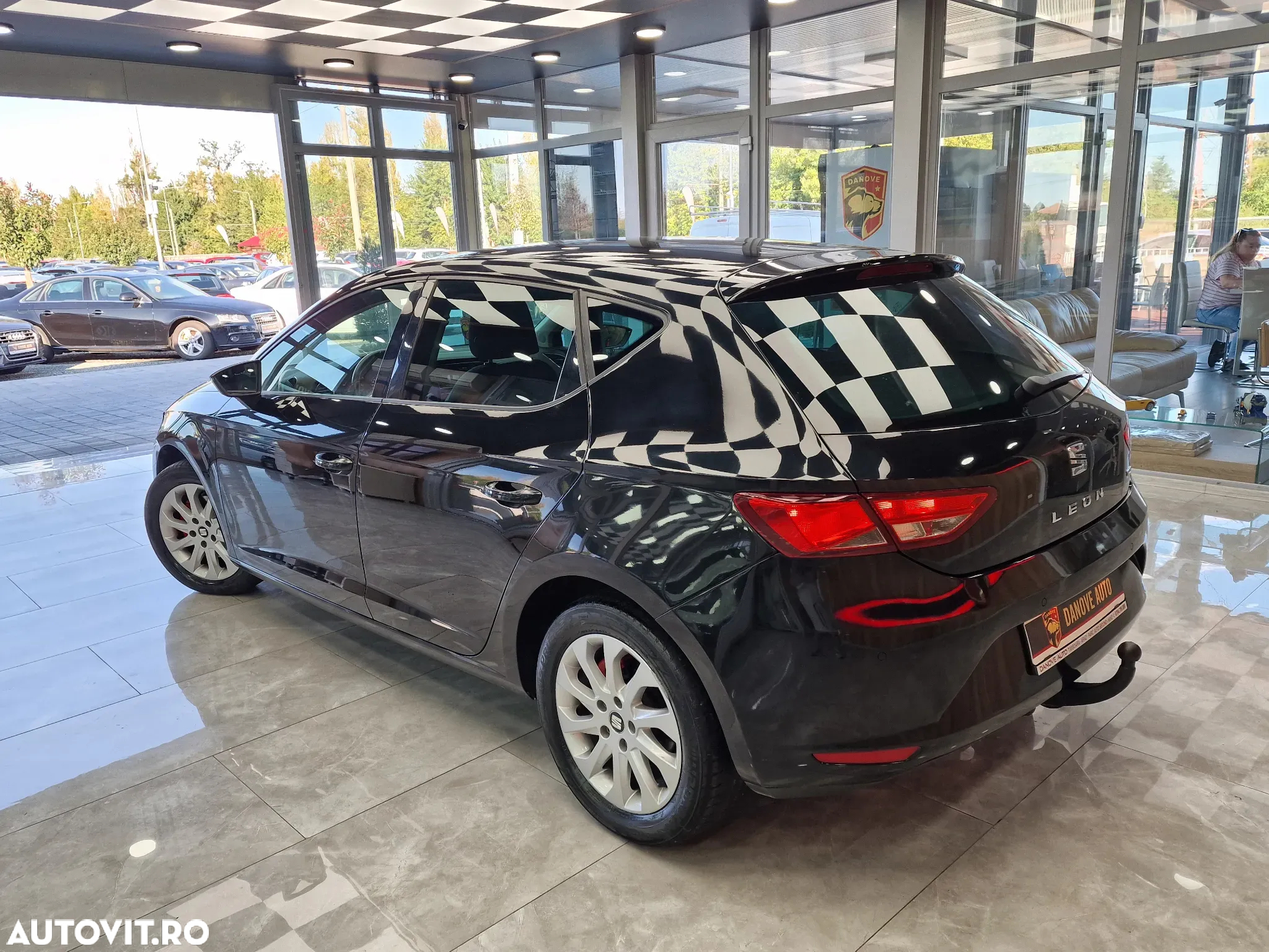 Seat Leon 2.0 TDI DPF Start&Stop Style - 10