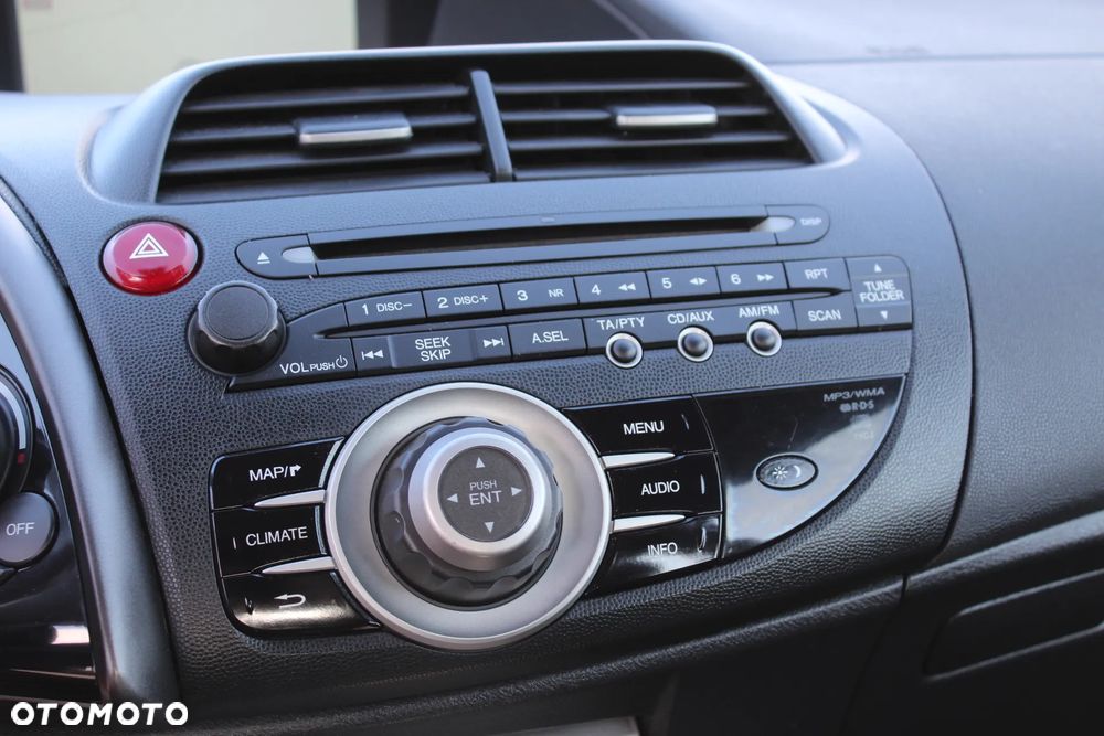 Honda Civic 1.8 TypeS + NAVI - 28