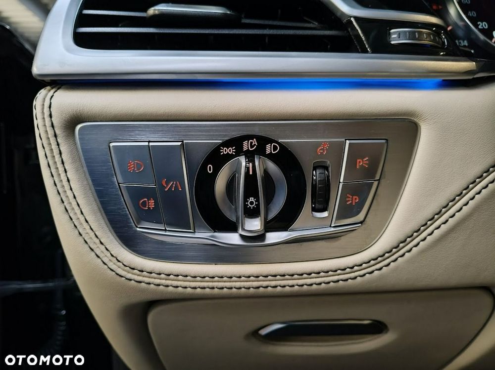BMW Seria 7 - 26