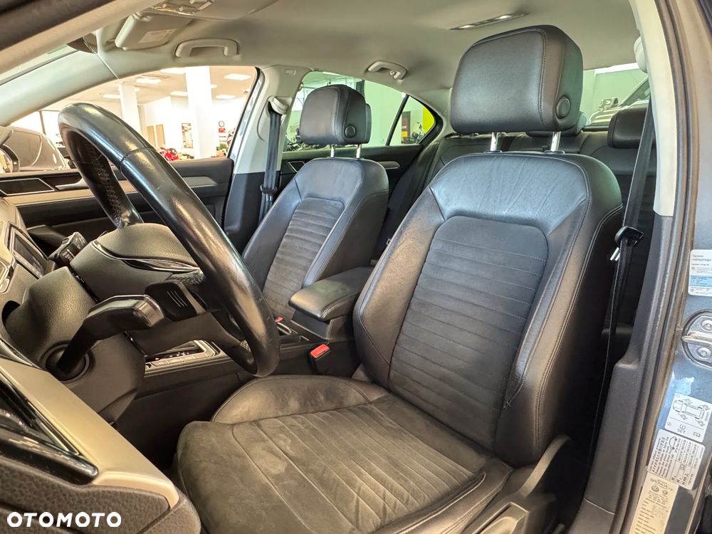 Volkswagen Passat 1.8 TSI BMT Highline DSG - 13